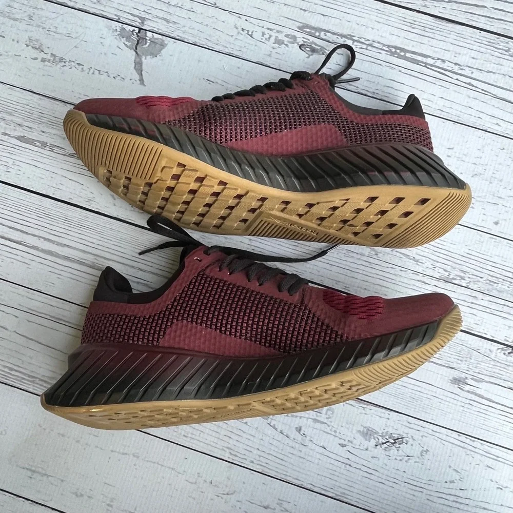 Reebok Mens Burgundy Black Gum Cross Training Fitness Gym Workout Shoes Size 8